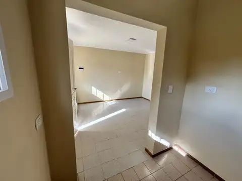 Casa 1 dormitorio en alquiler - Villa Elisa, La Plata