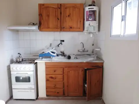 Casa 3 ambientes con 1 baño