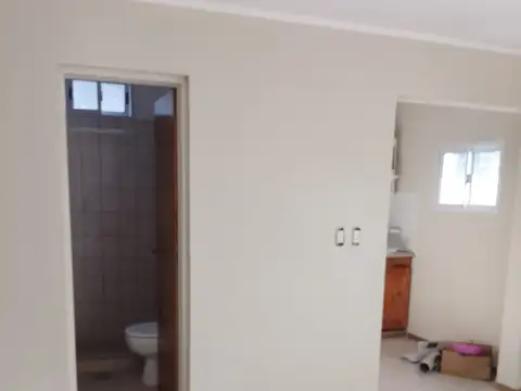 Casa 1 dormitorio en alquiler - Villa Elisa, La Plata