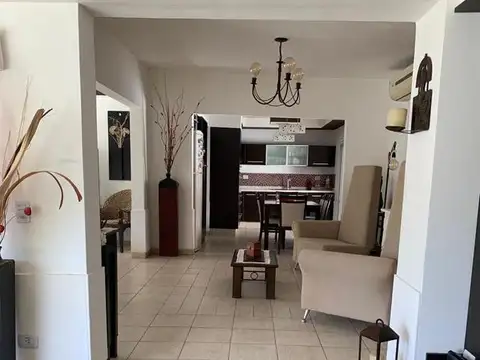 Casa en Venta en Neuquen, USD 250.000