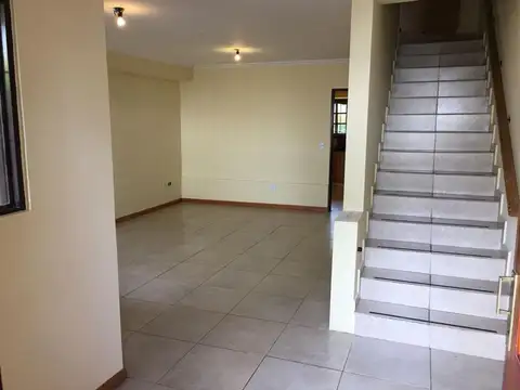 Depto Tipo Casa en Venta en Carapachay, USD 235.000