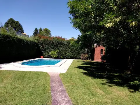 CLUB DE CAMPO LOS ROSALES CHALET  PB PISCINA