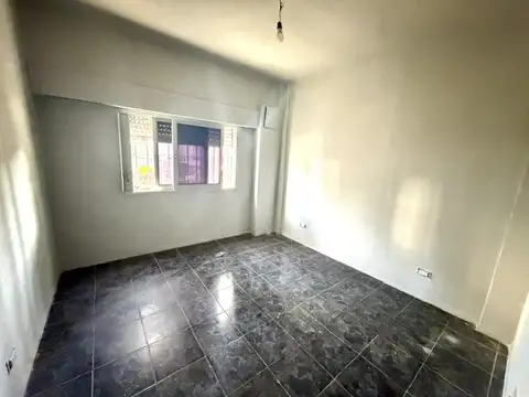 Galpon en Venta 41  mts Fondo