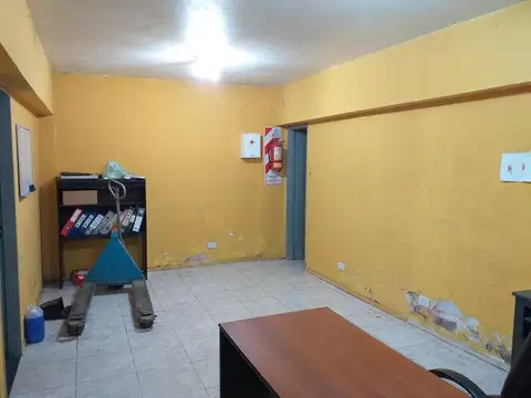 Galpon en Venta 41  mts Fondo