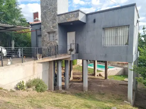 Venta de Casa 2 ambientes Potrero de los Funes