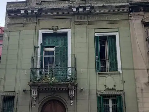 VENTA EDIFICIO CASA  A RECICLAR O TERRENO USPALLATA Y MONTES DE OCA BARRACAS