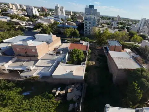 Terreno en Venta 50  mts Fondo