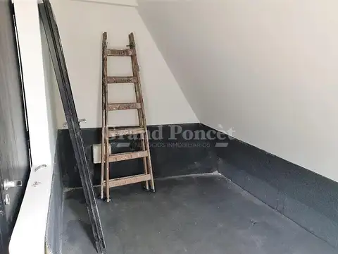Oficina en Venta 60 años