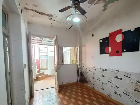 Depto Tipo Casa en Venta 50 años