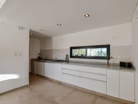 Casa en Venta en Área 60, USD 220.000