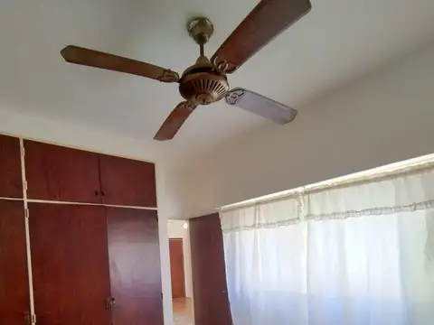 Venta de Departamento de 2 ambientes con balcón en Balvanera