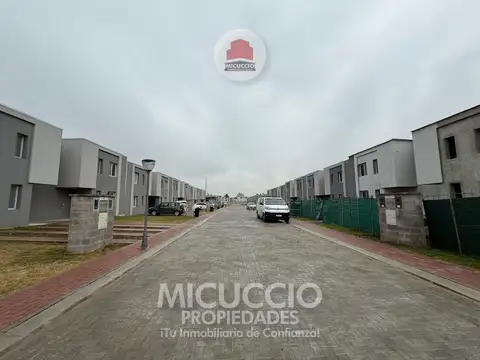 Casa en Venta en Garin, USD 150.000