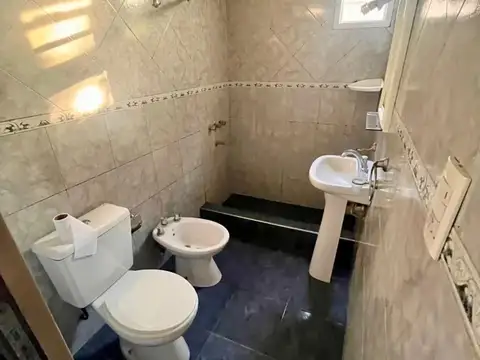 Depto Tipo Casa 2 ambientes con 1 baño