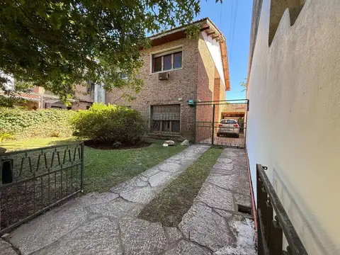 Venta Casa 4 amb. San Isidro Permuta