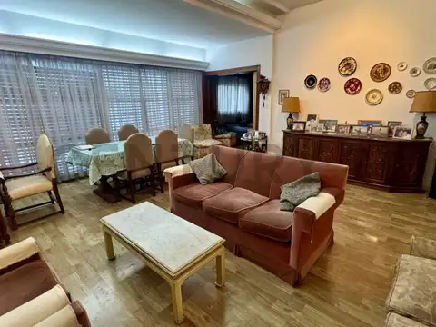 CASA EN VENTA 5 AMBIENTES  RAMOS MEJIA
