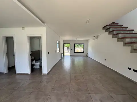 Depto Tipo Casa en Venta en Greenville, USD 250.000