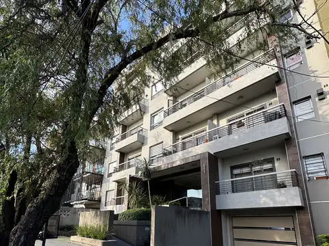 San Pedro 800, Piso 1