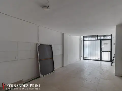 Local en Alquiler en Retiro, $ 1.800.000