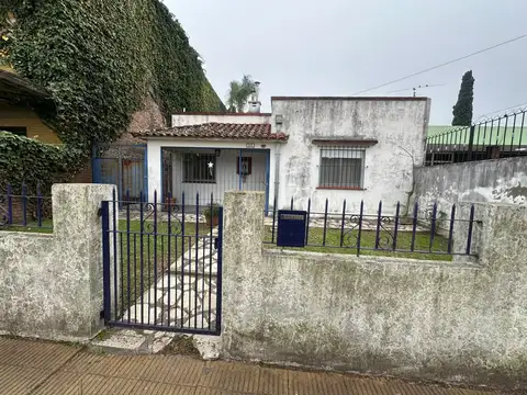 CASA EN VENTA EN BELLA VISTA
