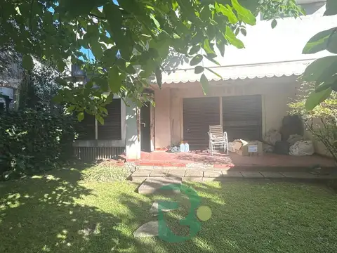 Venta Casa 4amb..Lote 480mts.A Reciclar.Hurlingham