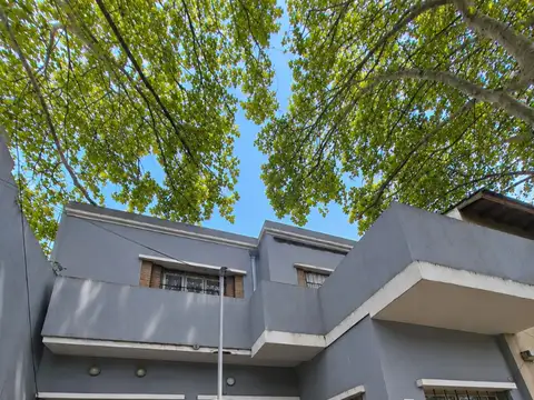 ALQUILER PH 3 AMB CON PATIO, BERNAL CENTRO