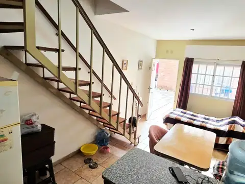 Depto Tipo Casa en Venta de 2 ambientes