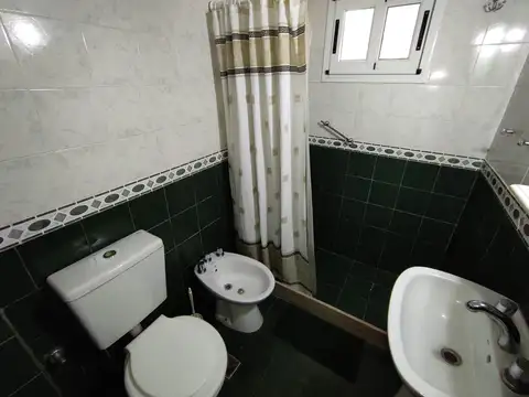 Dúplex en venta de 3 dormitorios c/ cochera en Zona Sur