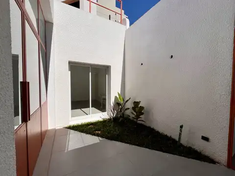 Depto Tipo Casa en Venta de 4 ambientes
