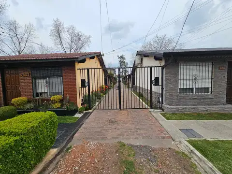 Depto Tipo Casa en Alquiler de 1 dormitorio