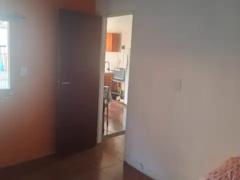 Depto Tipo Casa 2 ambientes con 1 baño