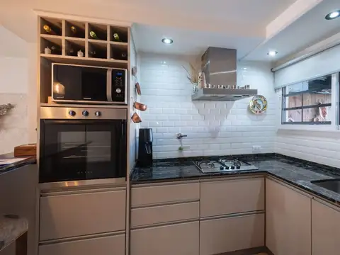 Depto Tipo Casa 3 ambientes con 2 baños