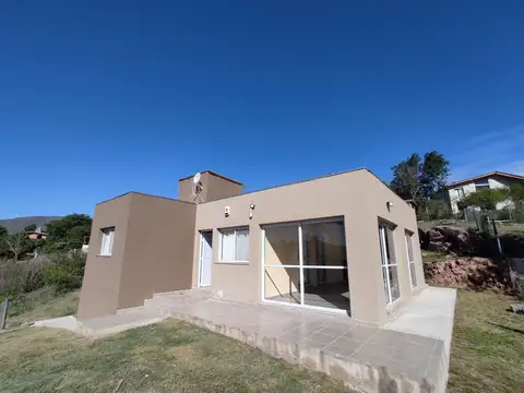 CASA EN VENTA EN LA FALDA - CORDOBA