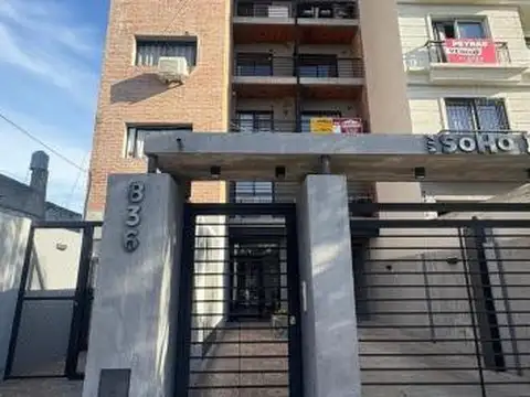 Departamento de 2 amb. en venta en Lanús