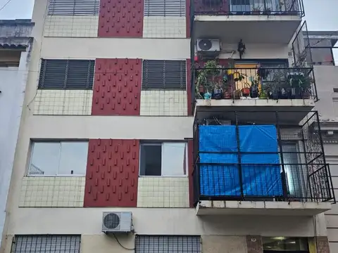 depto de 2 ambientes con lavadero, super amplio y luminoso