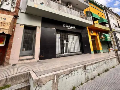 PH en alquiler de 3 ambientes  en La Boca