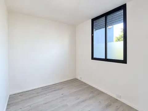 Oficina- Paseo Gonnet - Centenario y 493 - Dacal Bienes Raices