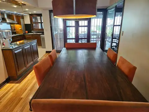 Casa 4 ambientes con 3 baños