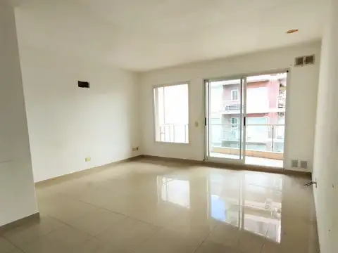 Semipiso en Bº Martin con cochera y terraza exclusiva