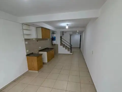 ALQUILO DEPARTAMENTO EN CENTRO COMERCIAL PABLO PODESTA