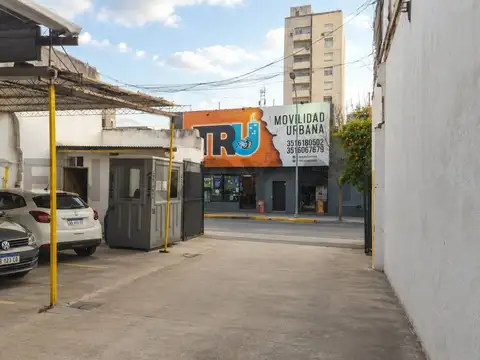 Rivera Indarte 600, Piso 0