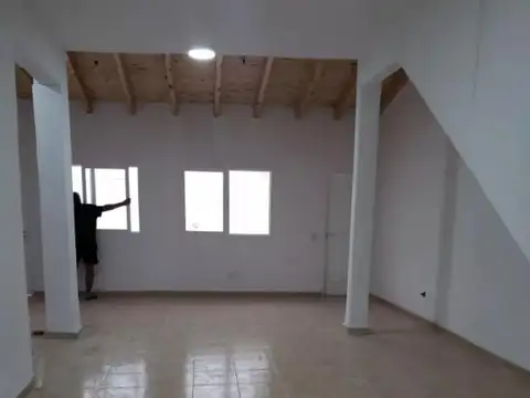 Local en Venta en Lomas del Mirador, USD 55.000