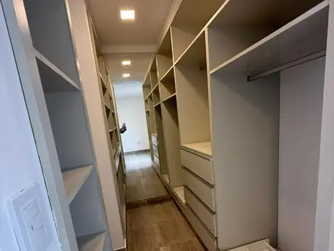 Exc Casa 3 dorm vta gge/qcho/pileta/jard Los Abetos al 500