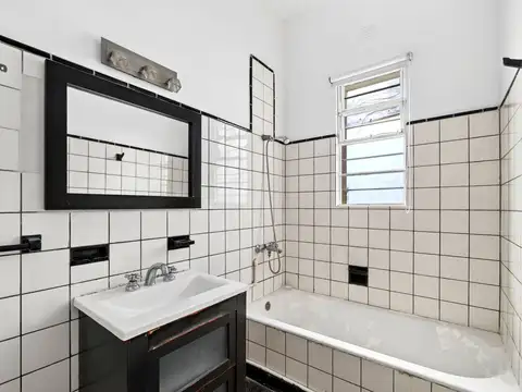 Depto Tipo Casa en Venta 68 años
