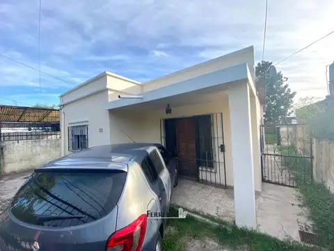 Casa en Alquiler con 1 cochera