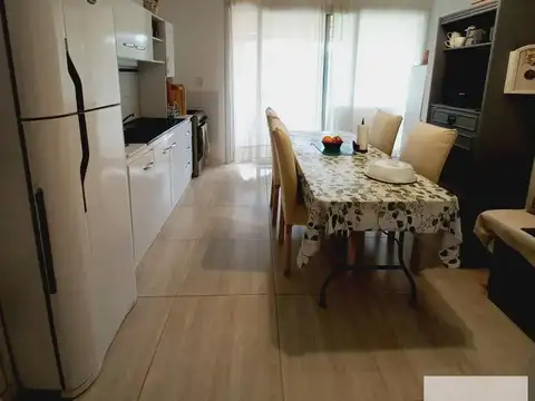Casa en Venta en El Cantón - Barrio Puerto, USD 290.000