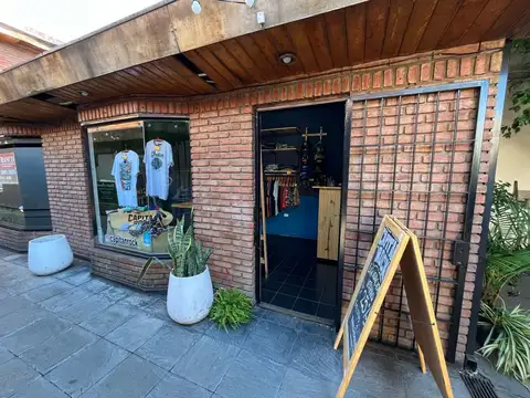 Local - Venta - Argentina, Tres de Febrero - Av La Plata 3727
