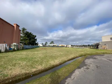 Lote en Barrio El Ensueño