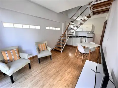 2 ambientes en Duplex ,Cañitas disponible
