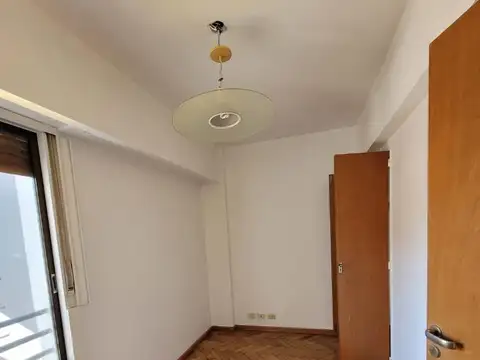 Crámer 2500, Piso 7°