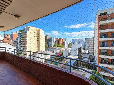 Departamento 4 ambientes con 3 baños